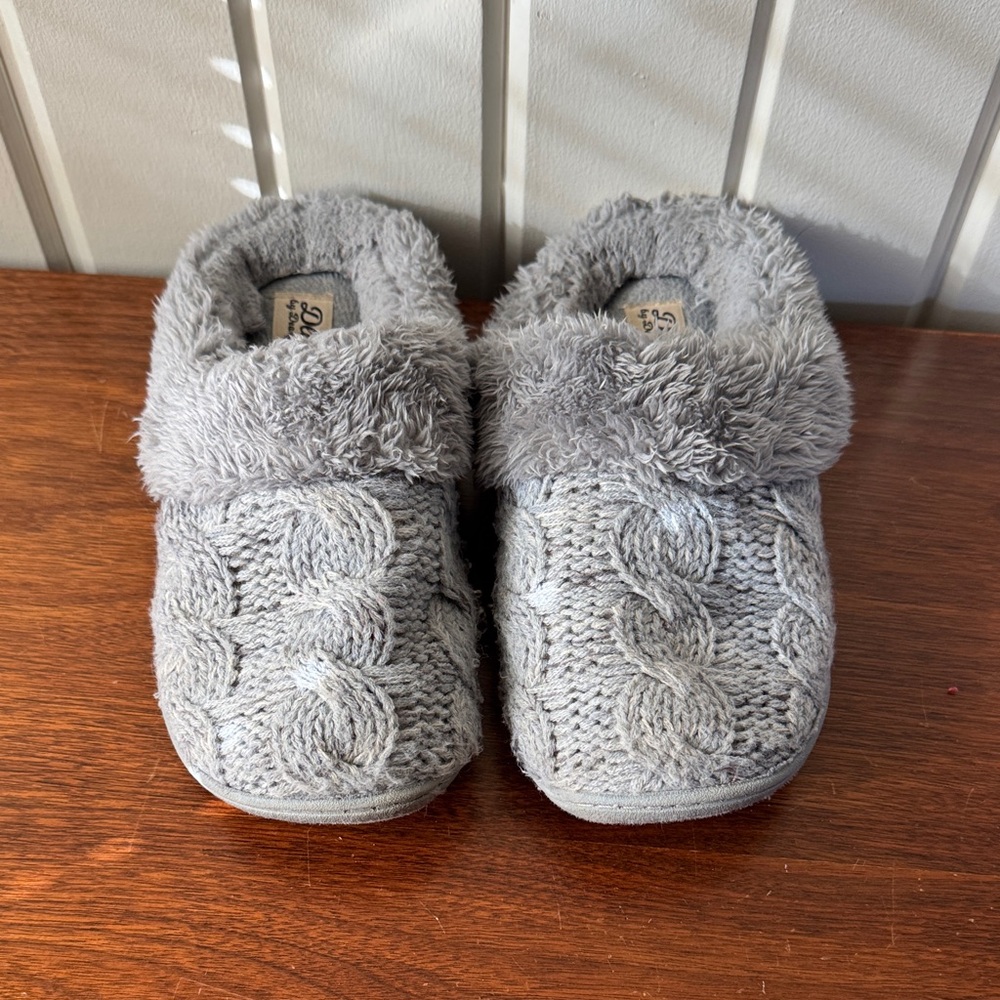 Cozy Gray Knit Slippers